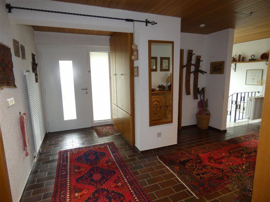 Diele mit neuer Haust�r-/Sprechanlage Einfamilienhaus Neustadt