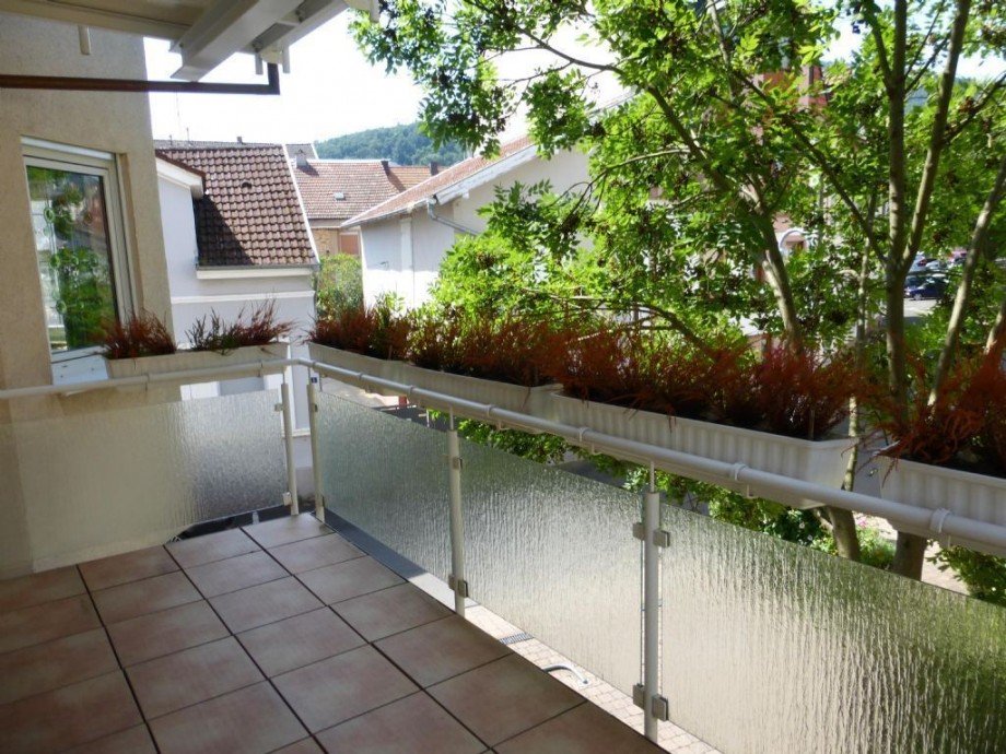 �berdachter Balkon mit Markise Etagenwohnung Neustadt