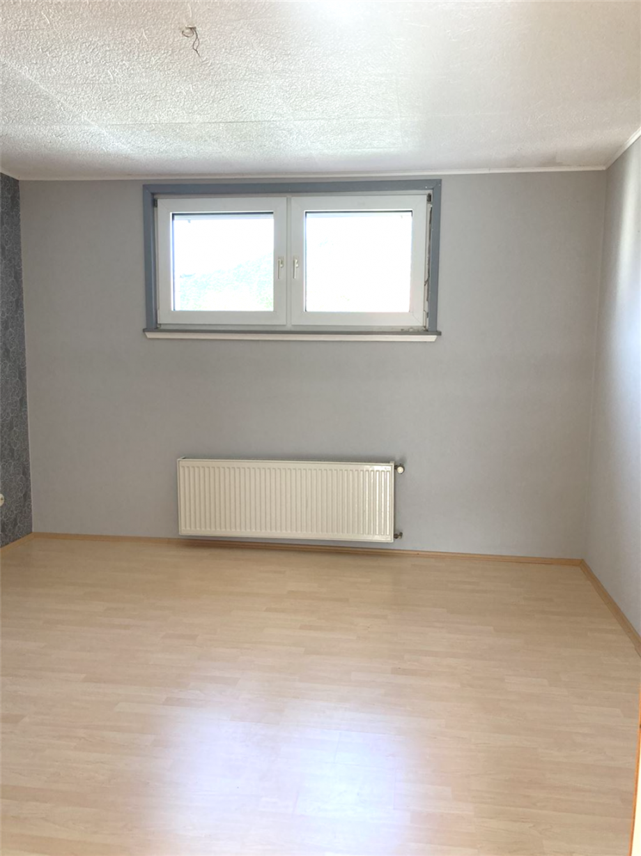 Schlafzimmer Doppelhaush�lfte Esthal