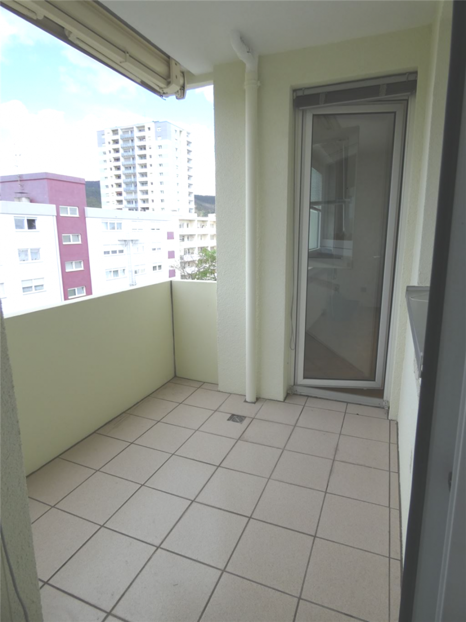 Loggia mit elektr. Markise Etagenwohnung Neustadt an der Weinstra�e