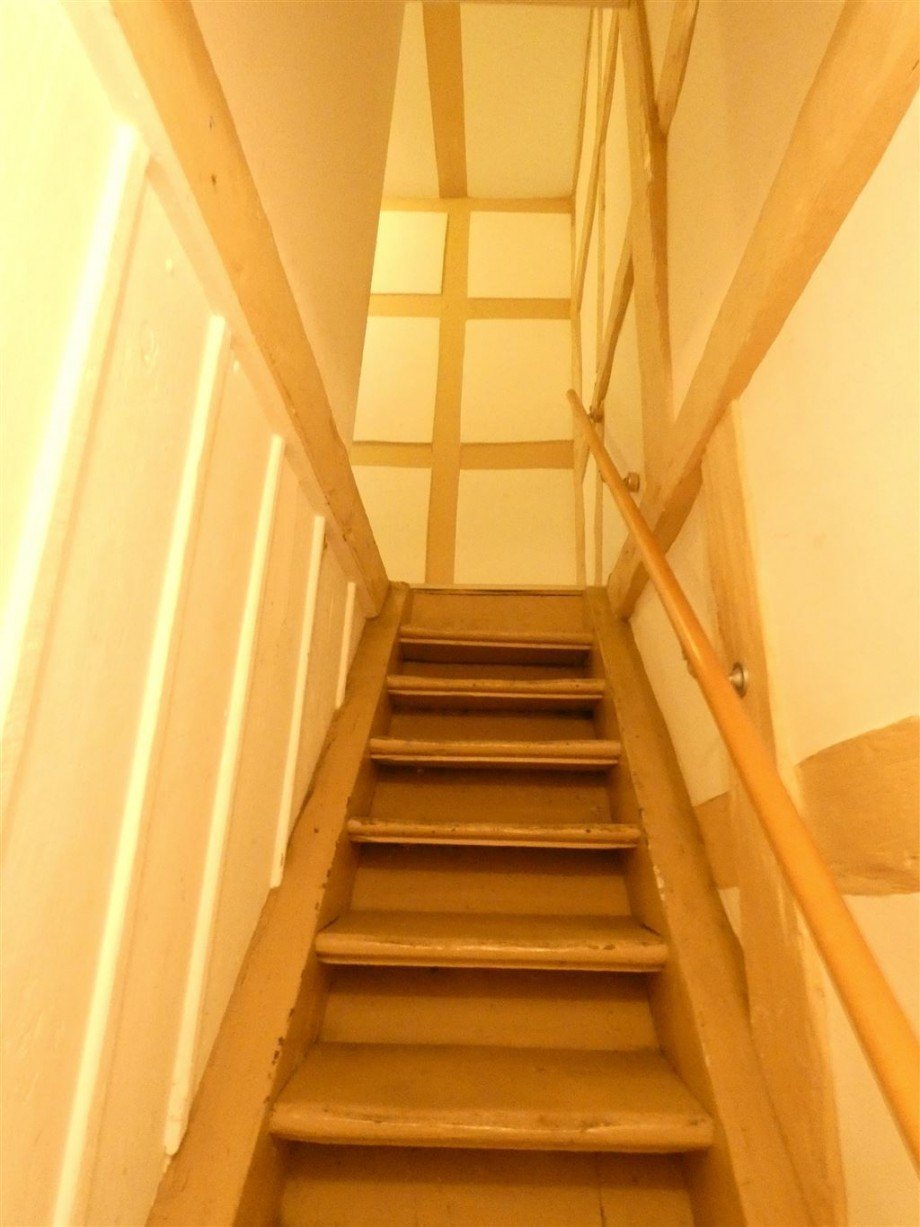 Zugang zum DG Maisonettewohnung Neustadt