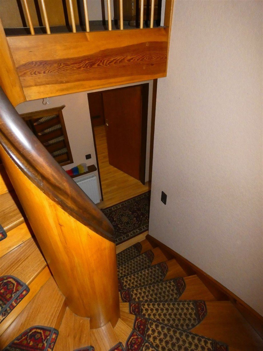 Treppenhaus Doppelhaush�lfte Esthal