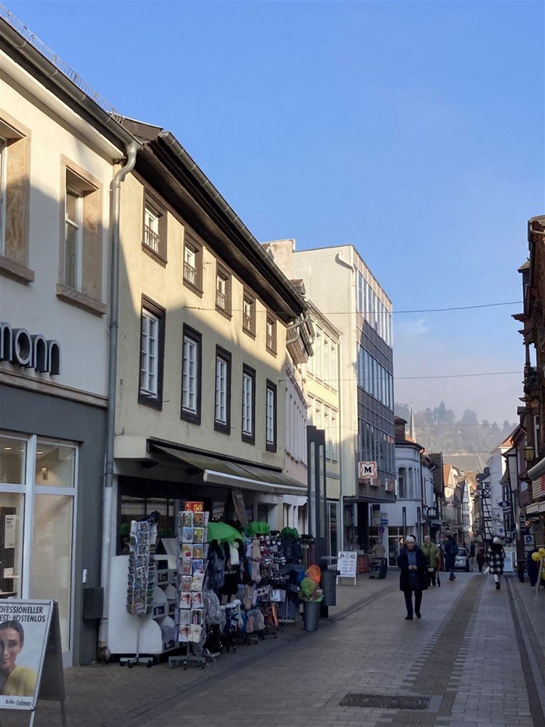Maisonette-Wohnung im Herzen der Fu�g�ngerzone Neustadt Maisonettewohnung VERMIETET - Maisonette-Wohnung im Herzen der Altstadt