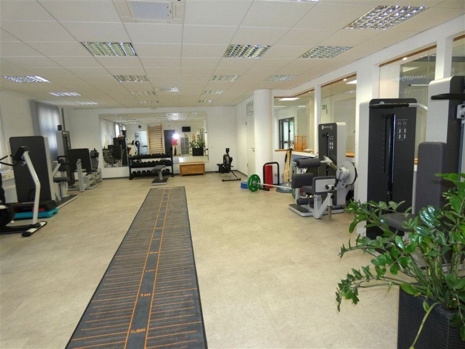 Physioger�teraum B�ro / Praxis Neustadt