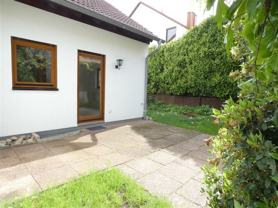 Westansicht DHH/Terrasse Wohn- / Gesch�ftshaus Neustadt