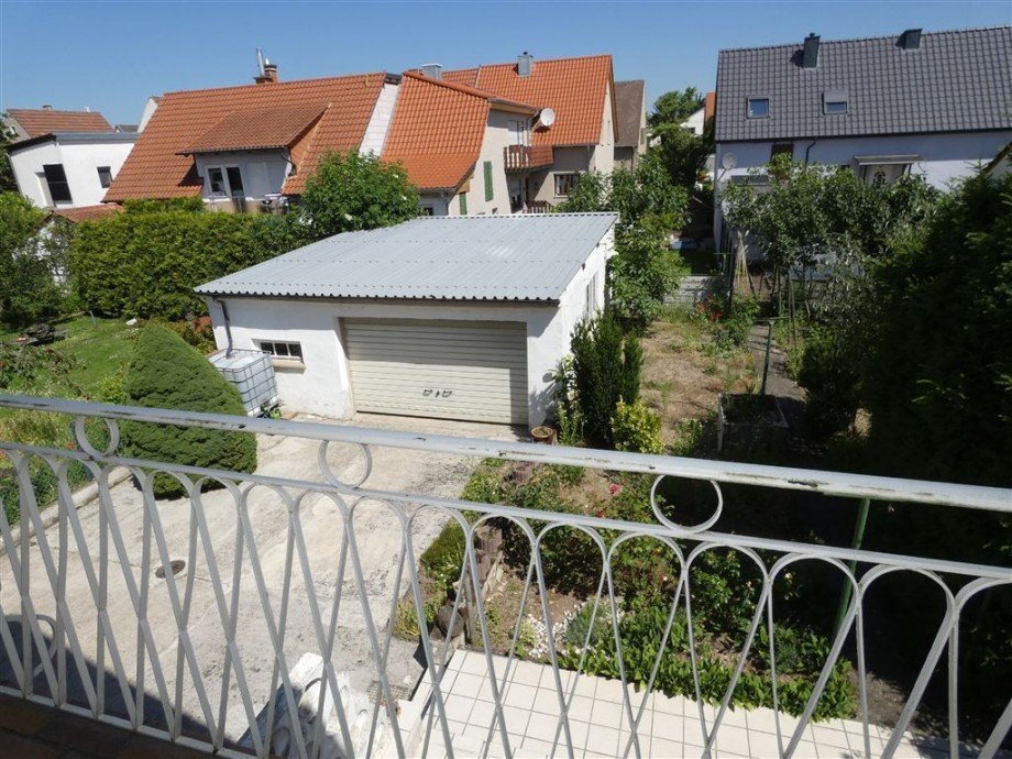 Gro�raumgarage-Terrasse-Garten Einfamilienhaus Niederkirchen b Deidesheim