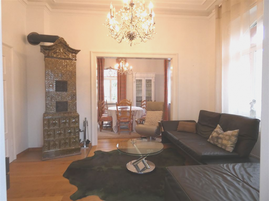 Atmosph�risches Wohnzimmer Villa Bad D�rkheim
